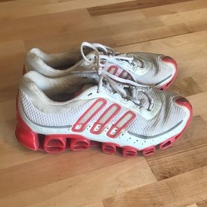 adidas Shoes - Adidas size 7 adidas Shoes - Adidas size 7